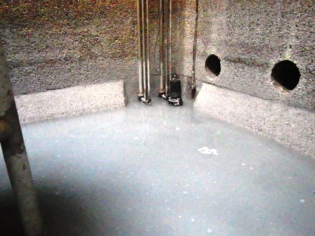 原水槽作業前