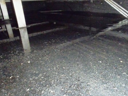 生物処理槽内ろ材設備下床面洗浄後